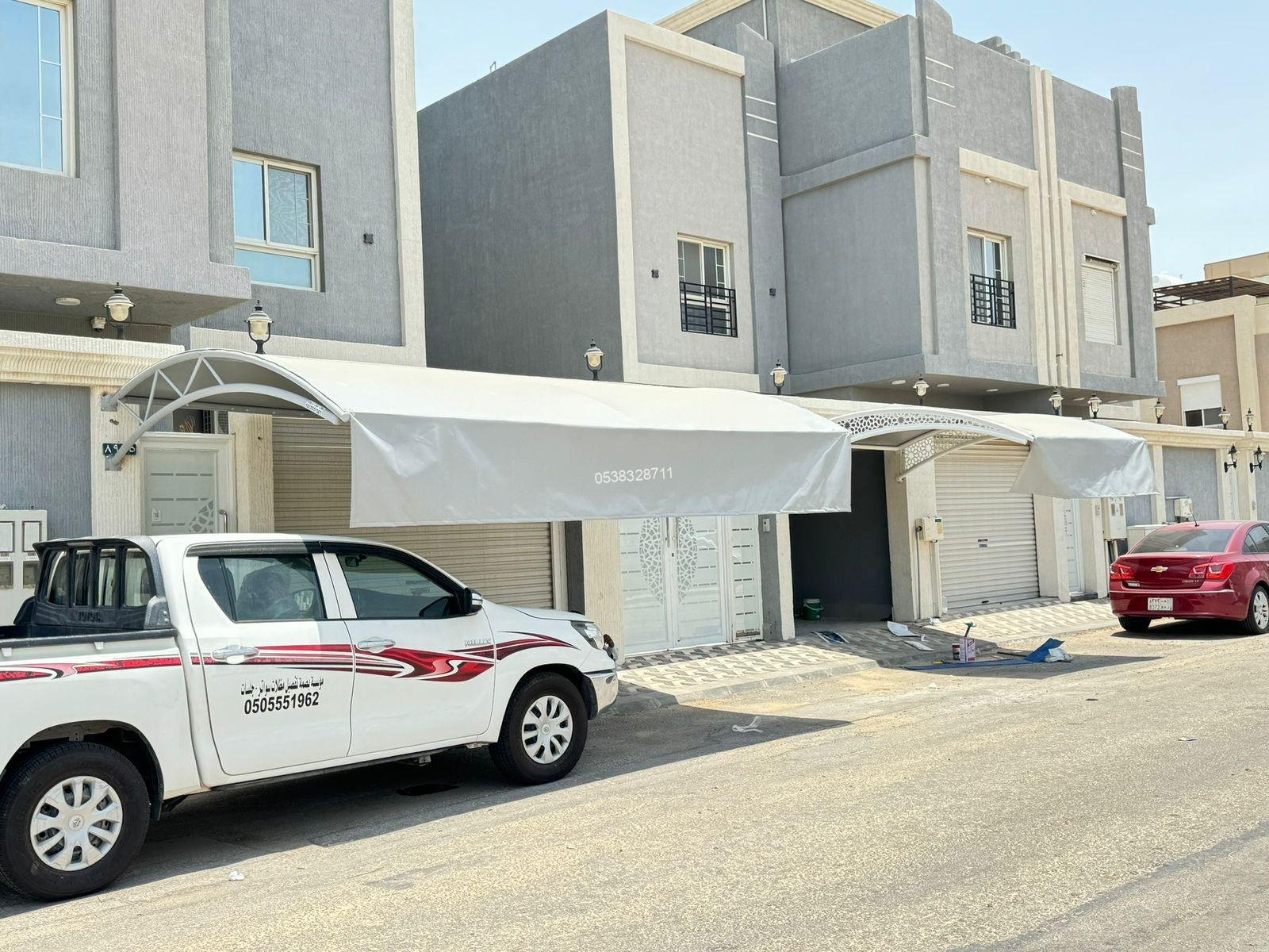 مظلات متحركة بالريموت لتركيب سريع واستخدام مريح بالاحساء